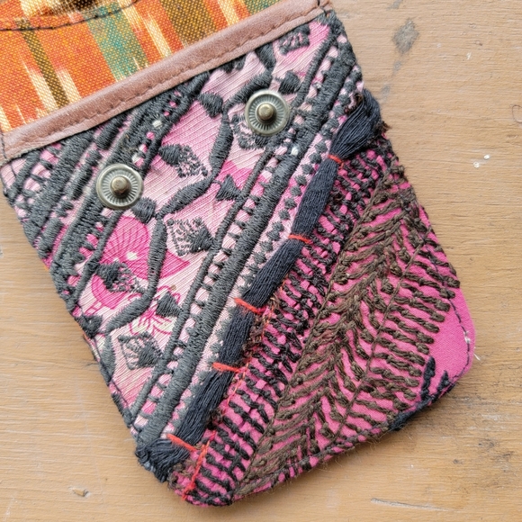 🌎👽 Free People Boho Embroidered Repurposed vtg banjara hippie Wallet card case - Picture 6 of 16